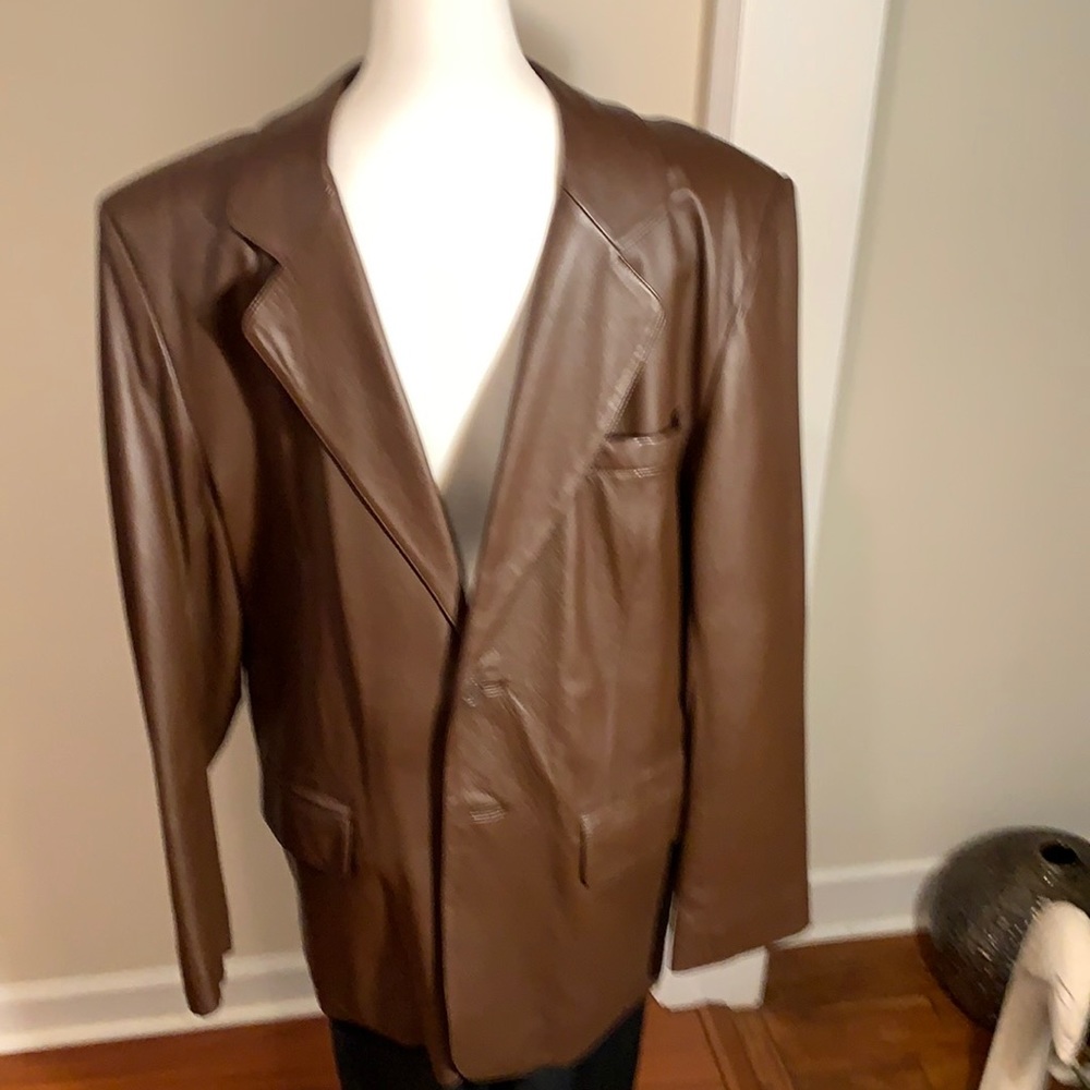ROUNDTREE & YORKE LEATHER BLAZER